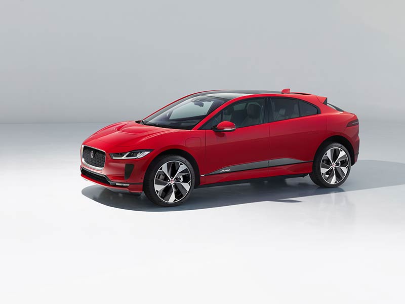 في أول ظهور لها في الشرق الأوسط... سيارة "جاكوار I-PACE" تلفت الأنظار في السعودية